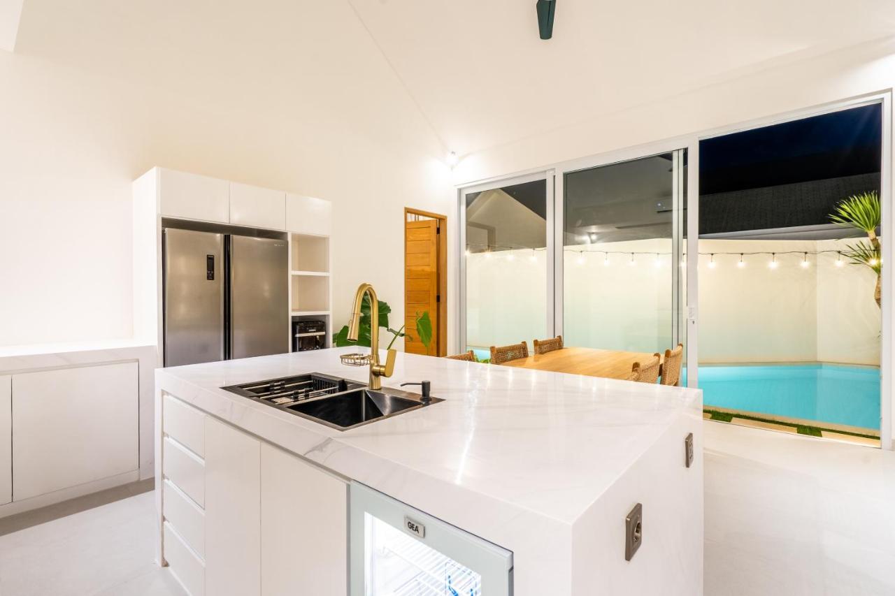 Casa Blanca Villa By Betterplace Uluwatu Екстериор снимка
