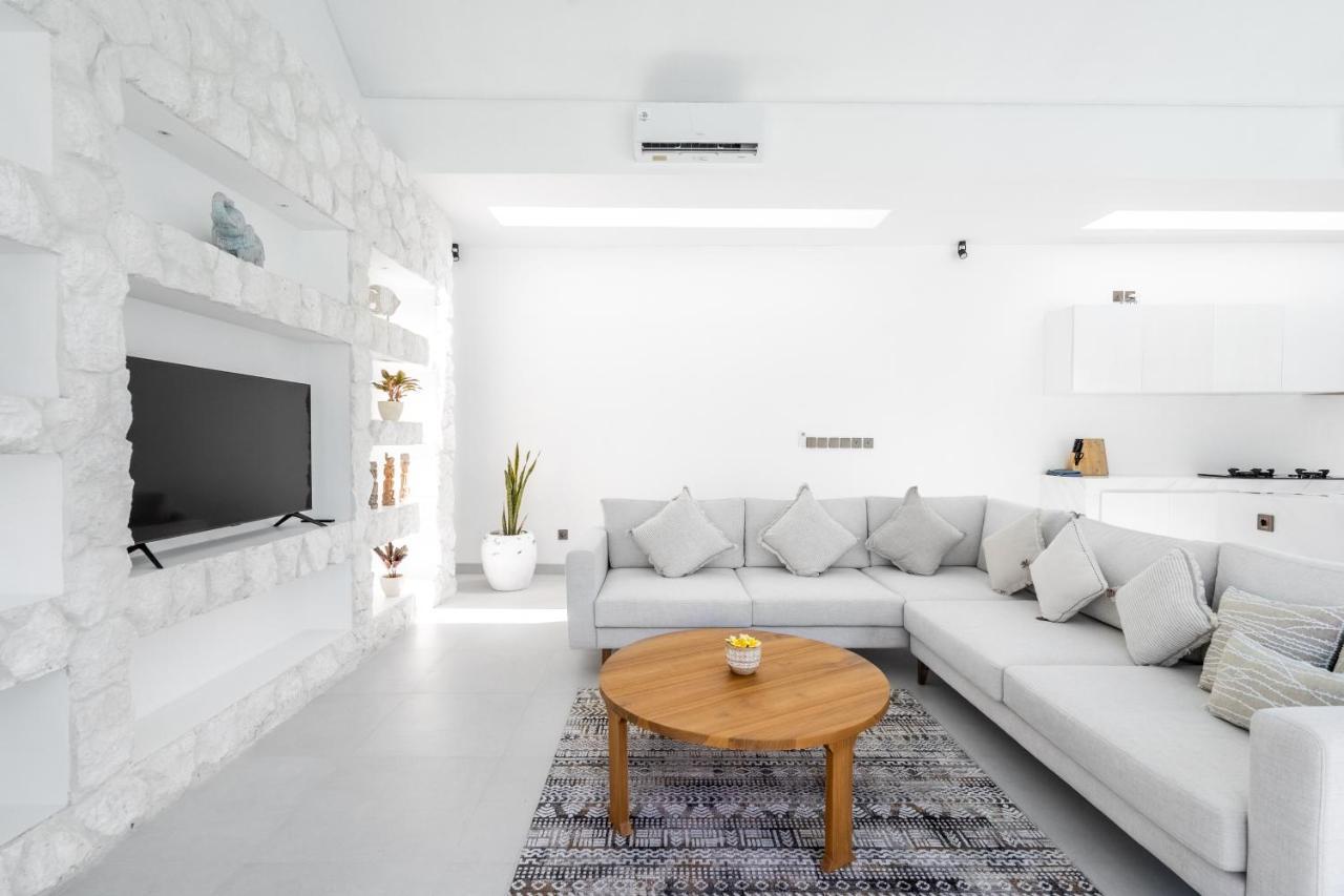 Casa Blanca Villa By Betterplace Uluwatu Екстериор снимка