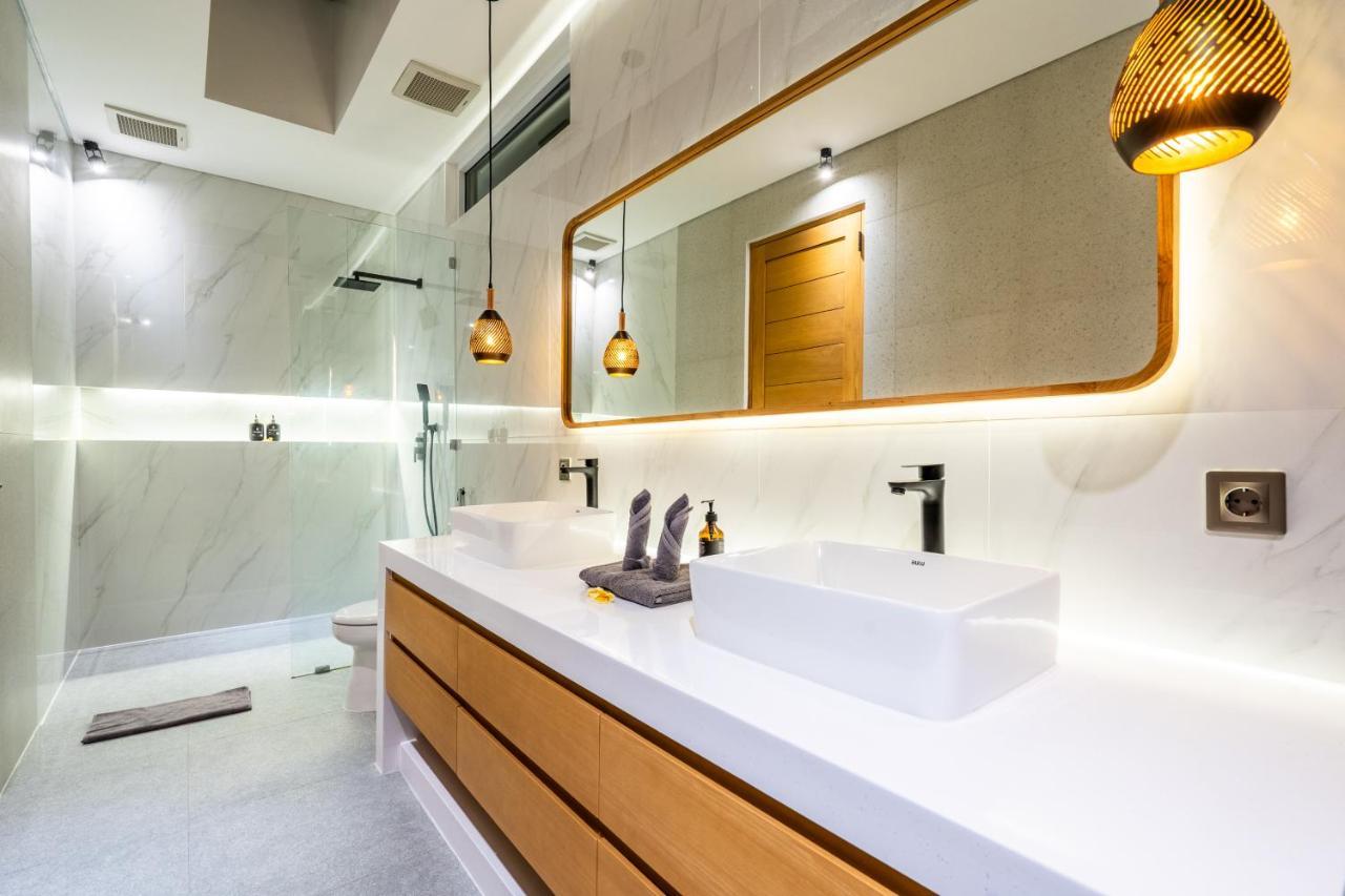 Casa Blanca Villa By Betterplace Uluwatu Екстериор снимка
