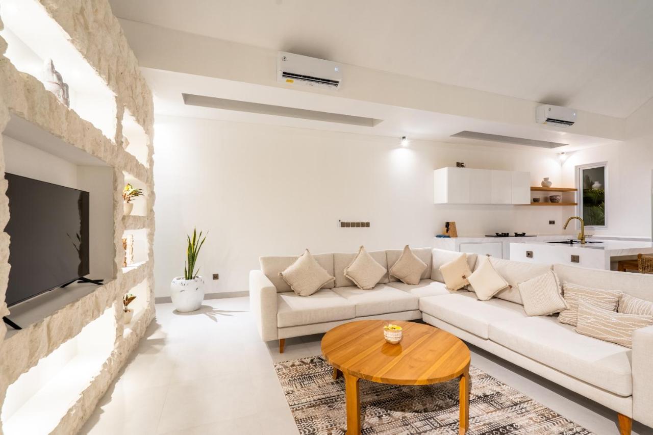 Casa Blanca Villa By Betterplace Uluwatu Екстериор снимка