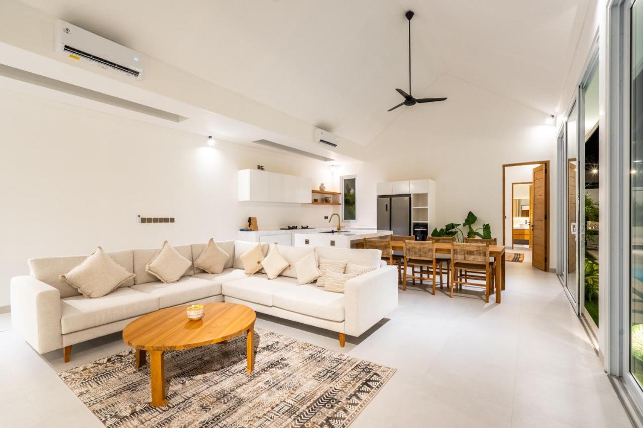 Casa Blanca Villa By Betterplace Uluwatu Екстериор снимка