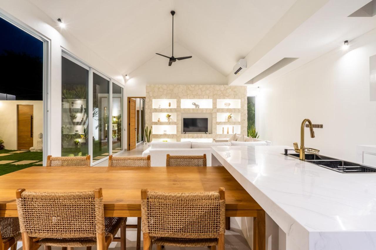 Casa Blanca Villa By Betterplace Uluwatu Екстериор снимка