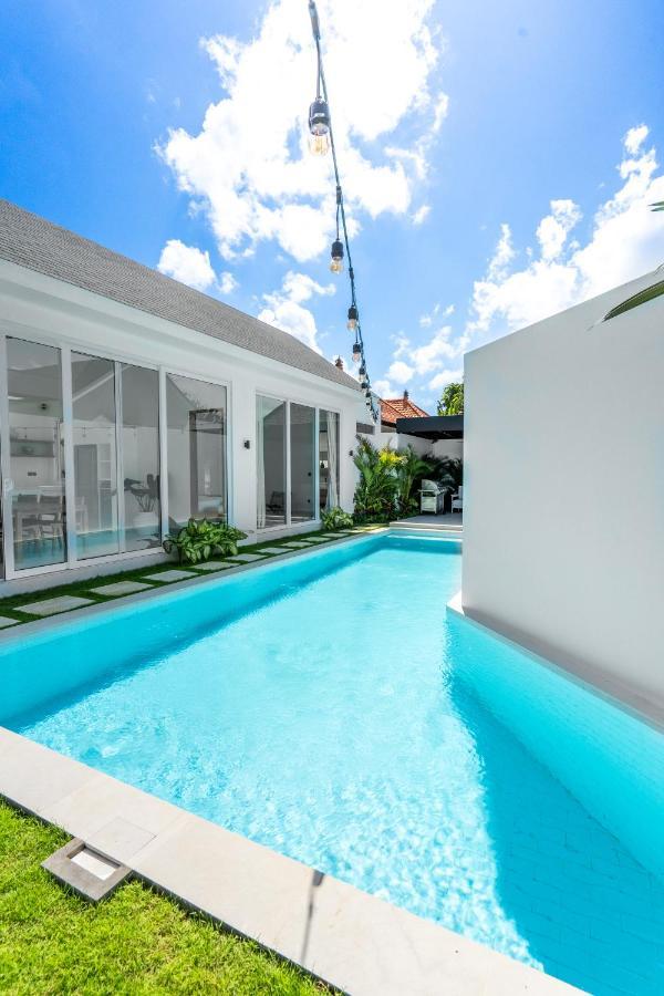 Casa Blanca Villa By Betterplace Uluwatu Екстериор снимка